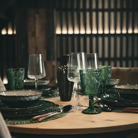 Highland Pod Gubalowka 公寓式酒店